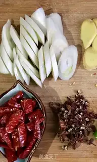 Make Spicy lobster step 0