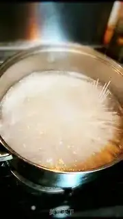 Make Sour spicy. Soup noodles step 3