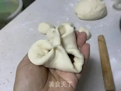 Make Open the sauce bag step 9