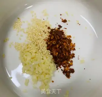 Make Ham noodles step 1