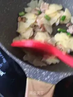 Make Spicy potatoes step 11