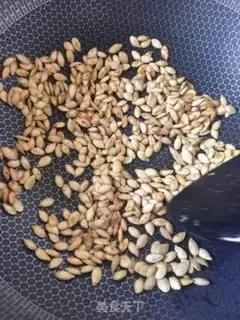 Make Pumpkin seeds step 2