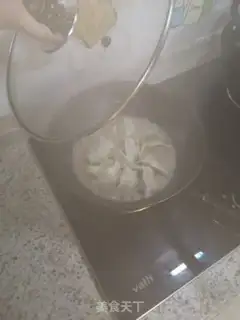 Make Wild-weed seafood pans step 5