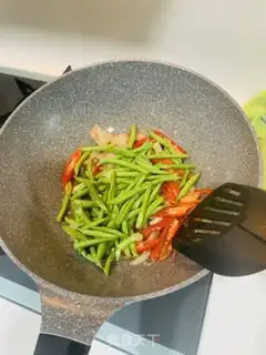 Make Five flowers, pepper beans step 2