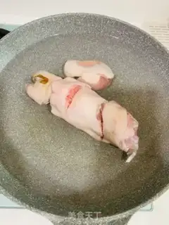 Make Seaweed pig hoof step 0