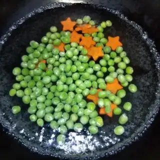 Make Roasted chicken peas step 5