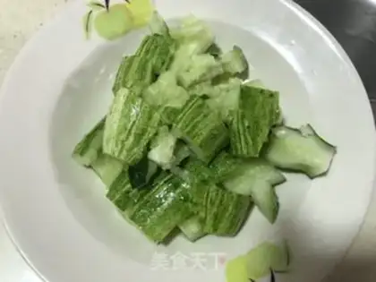 Make Shoot the cucumber step 1