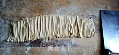 Make Five-coloured noodles step 1