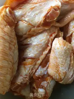 Make Orléans medium wings step 0