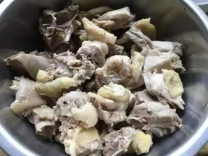 Make Fishball chicken soup step 1