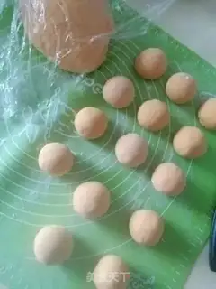 Make Pumpkin buns step 3