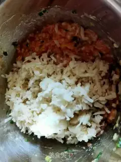 Make Pork silkballs step 8