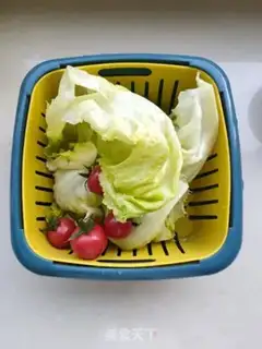 Make Sesame sauce, lettuce step 0
