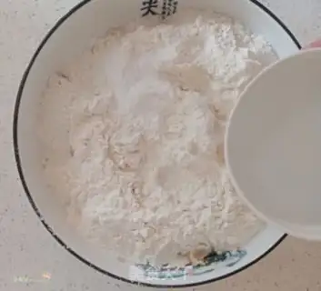 Make Old-fashioned step 2