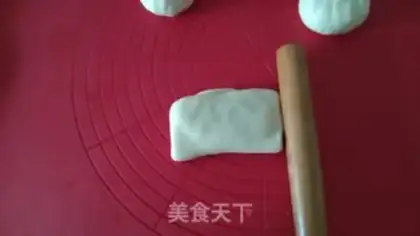 Make Homemade hand grab cake step 7