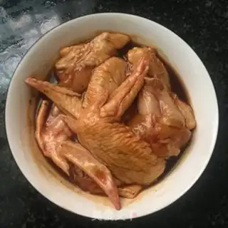 Make Roasted chicken wings with black pepper juice step 2