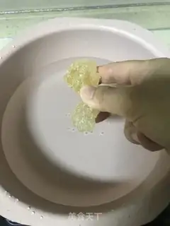 Make Gargan egg candy step 1