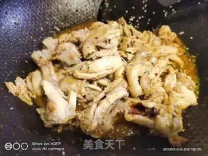 Make Scrambled tore chickens step 6
