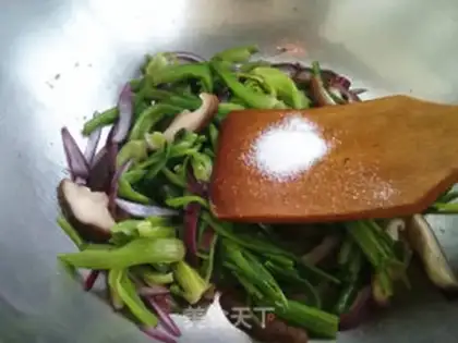 Make Scrambled mushrooms step 8