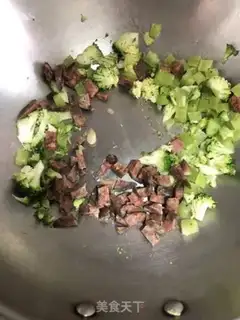 Make Orchid sausage fried rice step 3