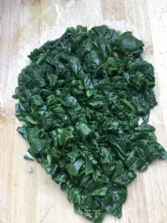 Make Spinach bacon omelet step 2
