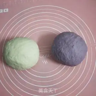Make Double-coloured cutter step 2