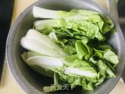 Make Garlic cabbage step 0