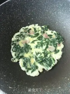 Make Spinach bacon omelet step 15