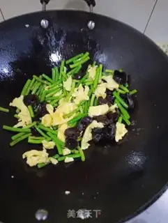 Make Eggs and musk step 5