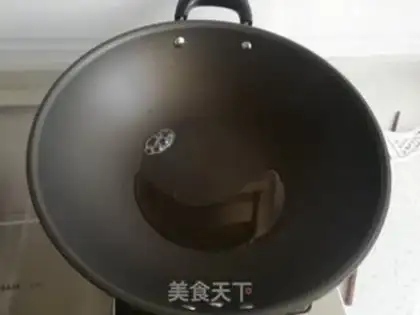 Make A fan with bean sprouts step 0