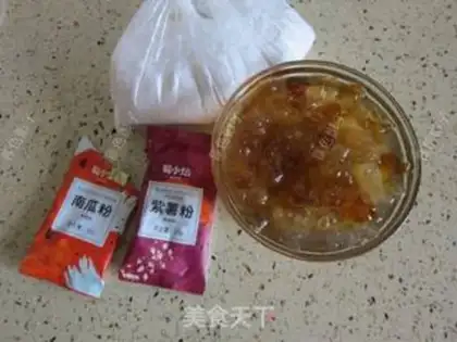 Make Peach gel color soup round step 0