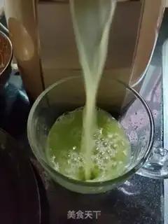 Make Celery cucumber juice step 3