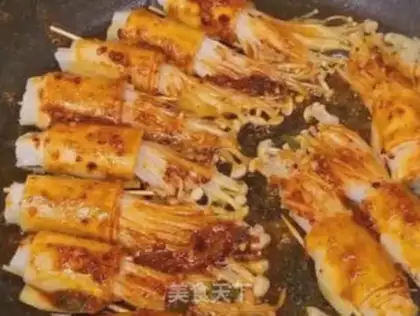 Make Golden mushrooms and bean rolls step 6