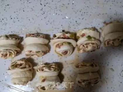 Make Onion rolls step 7
