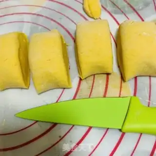 Make Pumpkin buns step 9
