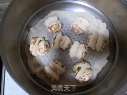Make Onion rolls step 8
