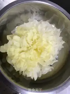 Make The silver ear soup step 1