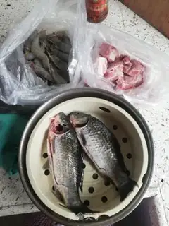Make Red milk, white fish soup step 0