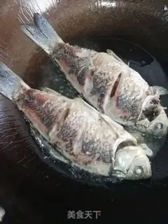 Make Red milk, white fish soup step 1