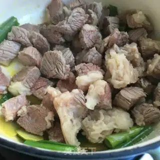 Make Tomato beef stew radish step 6