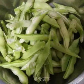 Make Five flowers and beans step 1