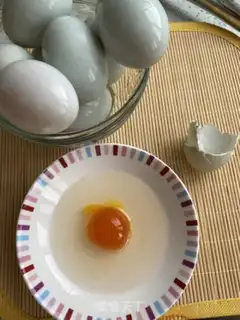 Make A duck egg step 12