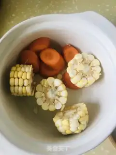 Make Corn carrot chicken casserole step 1