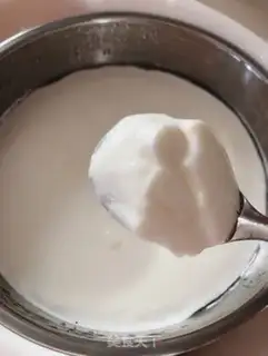 Make Fruit yogurt step 1