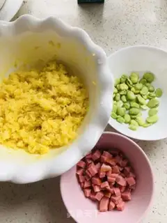 Make Orchid ham and egg fried rice step 0