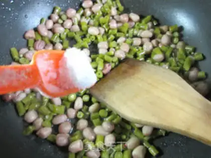 Make Sour beans, peanuts step 3