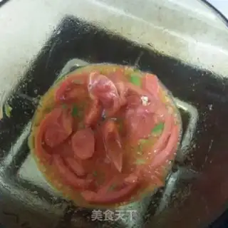 Make Tomato eggs, hot noodles step 1