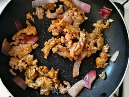 Make Curry beef noodles step 5