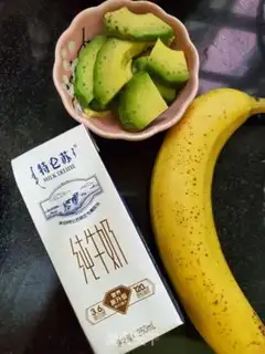 Make Butter banana shake step 0