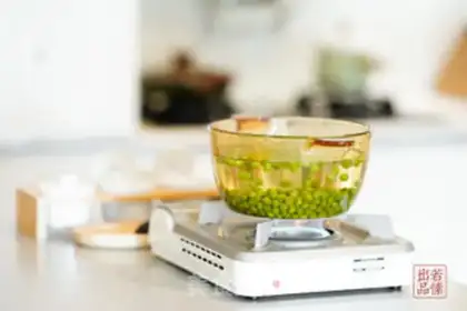 Make Peas tofu soup step 0